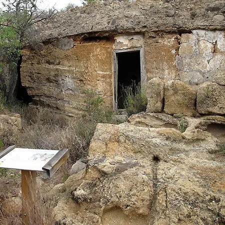 La Cuadra *